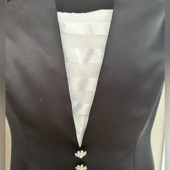 Cachet Vintage Tuxedo Contrast Princess Gown Split Front Evening Gown 16 - Picture 5 of 16